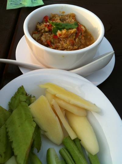 น้ำพริกกุ้งสด ที่ ร้านอาหาร ประภาคารบ้านอำเภอ