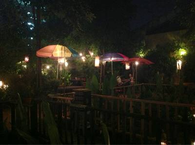 ร้านอาหาร บ้านดอกไม้ ร้านอาหาร บ้านดอกไม้