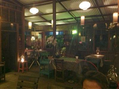 ร้านอาหาร บ้านดอกไม้ ร้านอาหาร บ้านดอกไม้