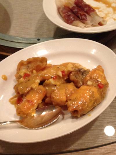 กุ้งผ้ดเนยอะไรซะอย่าง อร่อยมากแต่แพงไปหน่อยนะ ที่ ร้านอาหาร ซิน เทียน ตี้ Crowne Plaza Bangkok Lumpini Park กุ้งผ้ดเนยอะไรซะอย่าง อร่อยมากแต่แพงไปหน่อยนะ ที่ ร้านอาหาร ซิน เทียน ตี้ Crowne Plaza Bangkok Lumpini Park
