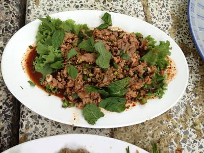 ลาบเป็ด ที่ ร้านอาหาร อิ่มปลาเผา ตลิ่งชัน