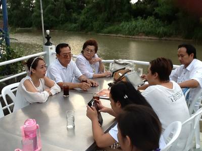 ร้านอาหาร ร้านกุ้งเป็น (เจ้เน้ยกุ้งเป็น)