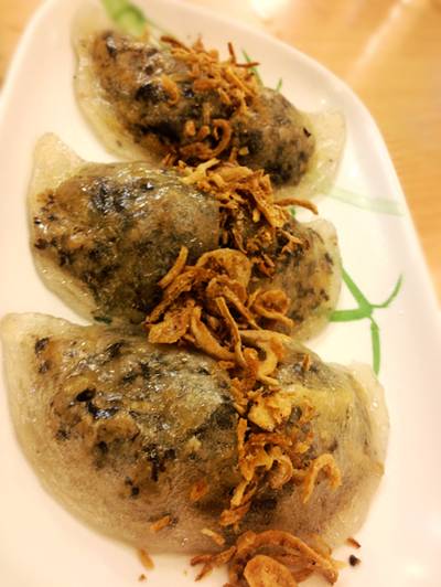 ขนมหูแมว ที่ ร้านอาหาร หง่อนหลำ สะพานเหลือง ขนมหูแมว ที่ ร้านอาหาร หง่อนหลำ สะพานเหลือง