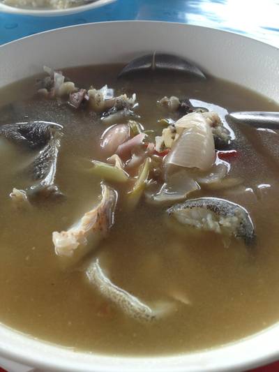 ปลาเก๋าต้มเต้าเจี้ยว ที่ ร้านอาหาร แพครูวิทย์