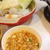 น้ำจิ้มแนะนำให้ผสมกัน2 อย่างรสถึงจะพอดีๆ ที่ ร้านอาหาร Suki Bar