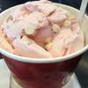 strawberry cheesecake with whitechoc ที่ ร้านอาหาร Cold Stone Creamery Central พระราม 9