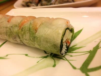 ปอเปี๊ยะสดกุ้ง ที่ ร้านอาหาร หง่อนหลำ สะพานเหลือง