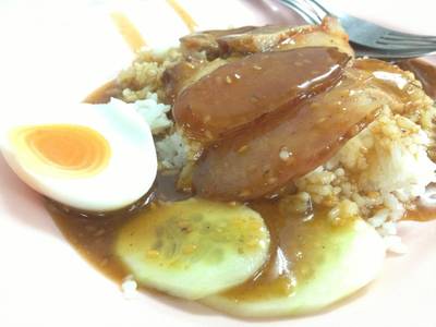 ข้าวหมูแดง ที่ ร้านอาหาร เล็กต้มยำ เจริญนคร