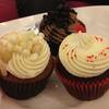 คัพเค้กขายดีอันดับ 1,2 และ 3 ของร้าน ที่ ร้านอาหาร Cupcake Love Siam Paragon
