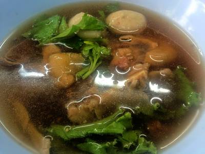 เกาเหลาเนื้อ ทุกอย่าง ที่ ร้านอาหาร วัฒนาพานิช ก๋วยเตี๋ยวเนื้อ