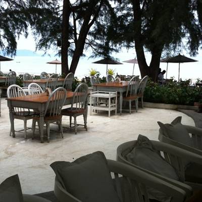 ร้านอาหาร The Glass House