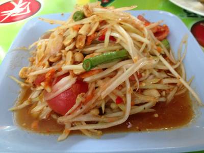 ส้มตำไทย (30 บาท) ที่ ร้านอาหาร ส้มตำมุมทอง
