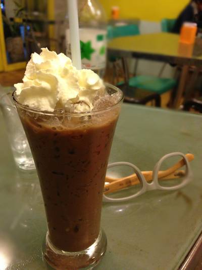 กาแฟท่าพระจันทร์ ที่ ร้านอาหาร ท่าพระจันทร์
