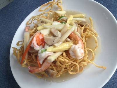 โกยซีหมี่ ที่ ร้านอาหาร ปทุมเค้ก