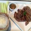ข้าวเหนียวเนื้อย่างกำลังดี อร่อยคะ คนชอบเนื้อลองดู ที่ ร้านอาหาร Greyhound Café สยามเซ็นเตอร์
