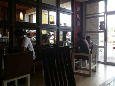 บรรยากาศในร้าน ที่ ร้านอาหาร บ้านบานชื่น