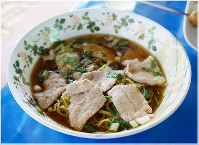 เตี๋ยวหมูหมัก นุ๊มนุ่ม  ที่ ร้านอาหาร เจ้เซี้ยม