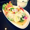ยำรวมมิตรแซ่บมากกก ที่ ร้านอาหาร White House Coffee