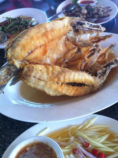 ร้านอาหาร มุมอร่อย นาเกลือ