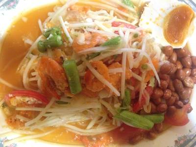 ส้มตำไข่เค็ม ที่ ร้านอาหาร ไก่ทอดเจ๊กี (ส้มตำโปโล)