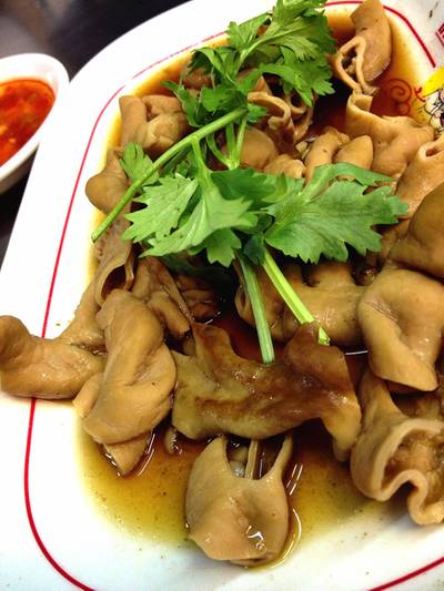 ไส้หมูพะโล้ ที่ ร้านอาหาร ข้าวต้มอ้วนผอม