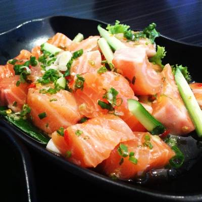 salmon tataki ขอบอกว่าเด็ดจริงๆค่ะ ที่ ร้านอาหาร Sushi Masa ราชเทวี