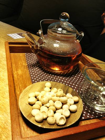 ร้านอาหาร ไล-บรา-รี่ (Library)