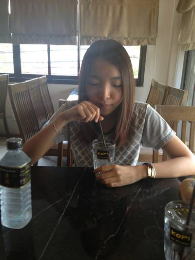 แอบเป็นพีเซนเตอร์ ที่ ร้านอาหาร Kopi De Cafe Phuket