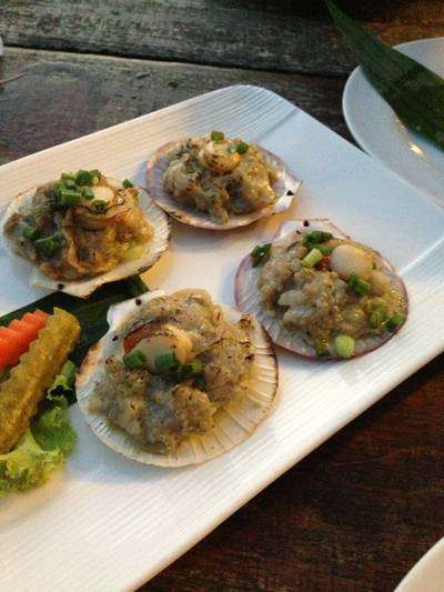 หอยเชลล์ทรงเครื่องต้นเหตุ ที่ ร้านอาหาร ระเบียงทะเล