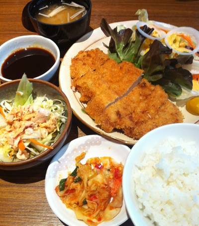 Tonkatsu Set ที่ ร้านอาหาร Zen Central พระราม 2