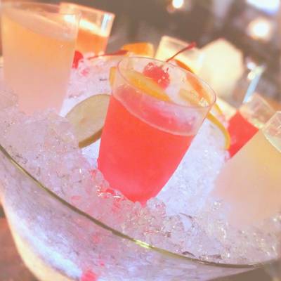 Strawberry & Linchi Jelly Cocktails 690 Baht ที่ ร้านอาหาร Enchanted Bar