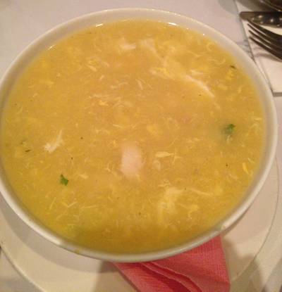 ซุปข้าวโพด ที่ ร้านอาหาร Ravis ซุปข้าวโพด ที่ ร้านอาหาร Ravis