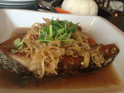 ข้าวปลามงเจี๋ยน ตะไคร้หอม ที่ ร้านอาหาร Kopi De Cafe Phuket