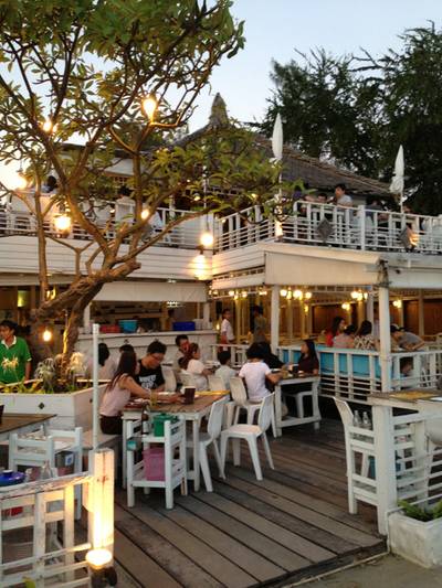ร้านอาหาร ระเบียงทะเล