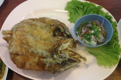 ร้านอาหาร ชายทะเลบางพระ
