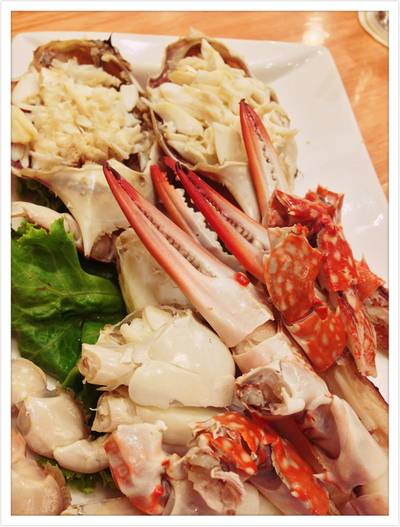 ปูม้านึ่ง ที่ ร้านอาหาร แหลมเจริญซีฟู้ด Central ลาดพร้าว