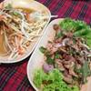 ส้มตำ+น้ำตกหมู ที่ ร้านอาหาร บ้าน 108 สวนพร้าว