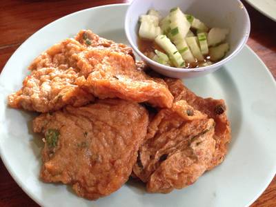 ร้านอาหาร ร้านอาหารริมคลองน้ำอ้อม