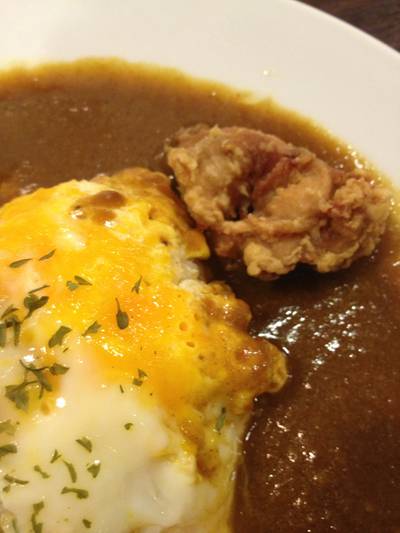 ข้าวแกงกะหรี่ไก่ทอด ที่ ร้านอาหาร FUMI JAPANESE CUISINE The Emporium