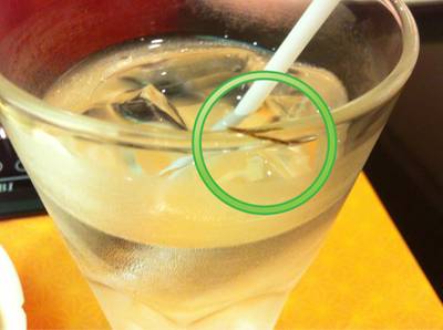 เขี่ยขึ้นมาจากในน้ำ ที่ ร้านอาหาร Shabu 101