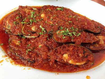 Baked Mussels in a Tomato Sauce ที่ ร้านอาหาร ปันปัน