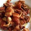 หมูกรอบ ที่ ร้านอาหาร ต๋อง อาหารพื้นเมือง