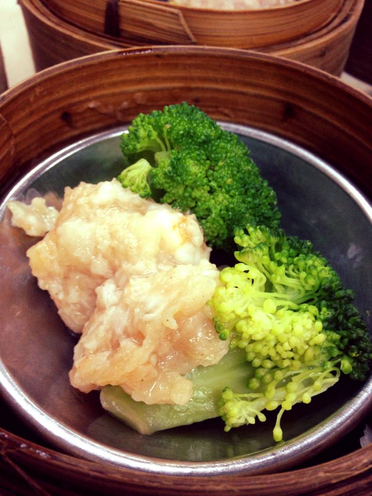 เข่งละ20บาท ที่ ร้านอาหาร ไคซิน ติ่มซำ