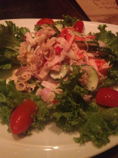 สลัดปูอัด^^ ที่ ร้านอาหาร Wine I Love You CDC สลัดปูอัด^^ ที่ ร้านอาหาร Wine I Love You CDC