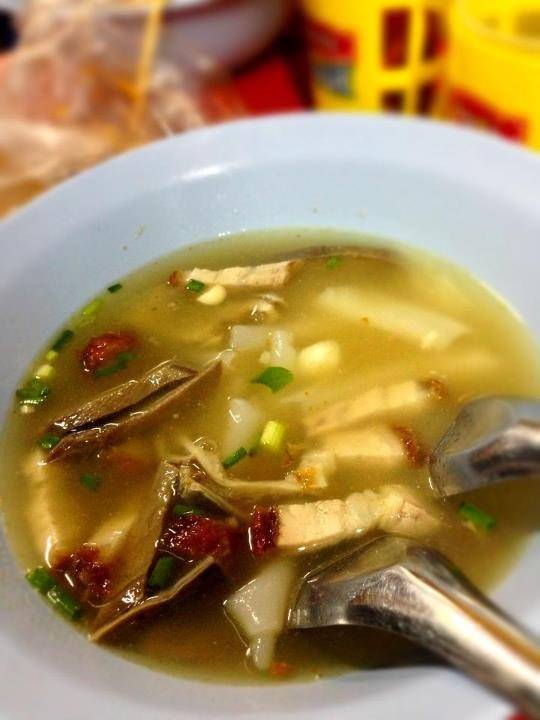 เผ็ดร้อนพริกไทยได้โล่ ที่ ร้านอาหาร ก๋วยจั๊บ อ้วนโภชนา