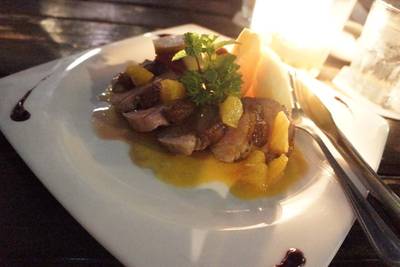 ร้านอาหาร Enchanted Bar