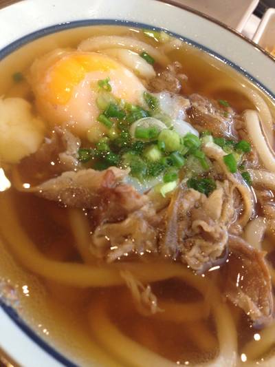 อุด้งเนื้อกับไข่ออนเซน ที่ ร้านอาหาร Marugame Seimen (มารุกาเมะ เซเมง) The Promenade