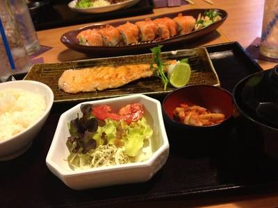 ภาพอาหารคร่าวๆค่ะ ที่ ร้านอาหาร Fumi Japanese Cuisine สยามพารากอน
