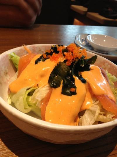 สลัดทูน่าซอสสไปซี่ ที่ ร้านอาหาร Zen Central พระราม 2