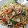 ข้าวผัดชาวประมง ที่ ร้านอาหาร ผัดไทยชายคลอง